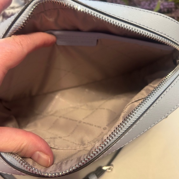 Michael Kors crossbody - Picture 3 of 8